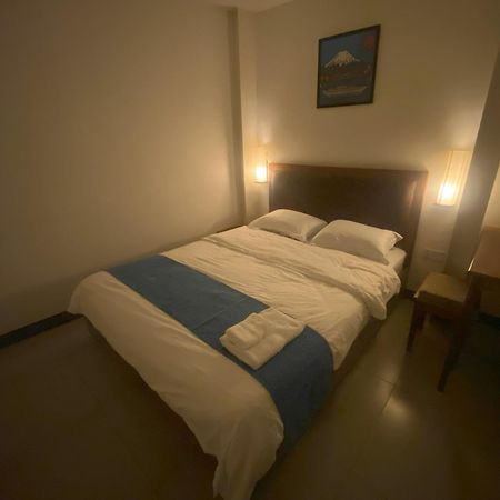 Hostel Fuji Phnom Penh Extérieur photo