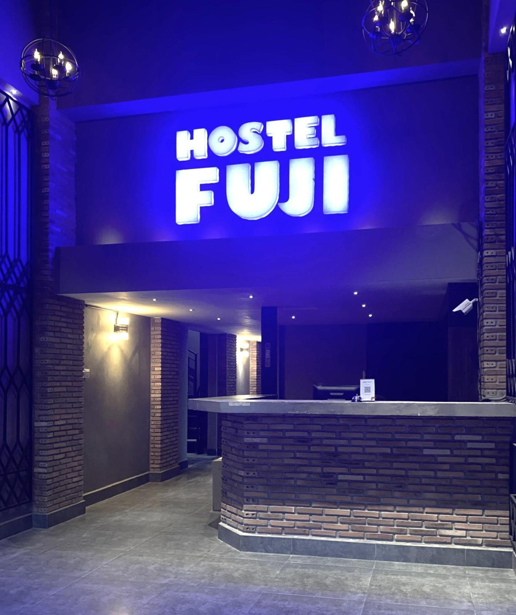 Hostel Fuji Phnom Penh Extérieur photo