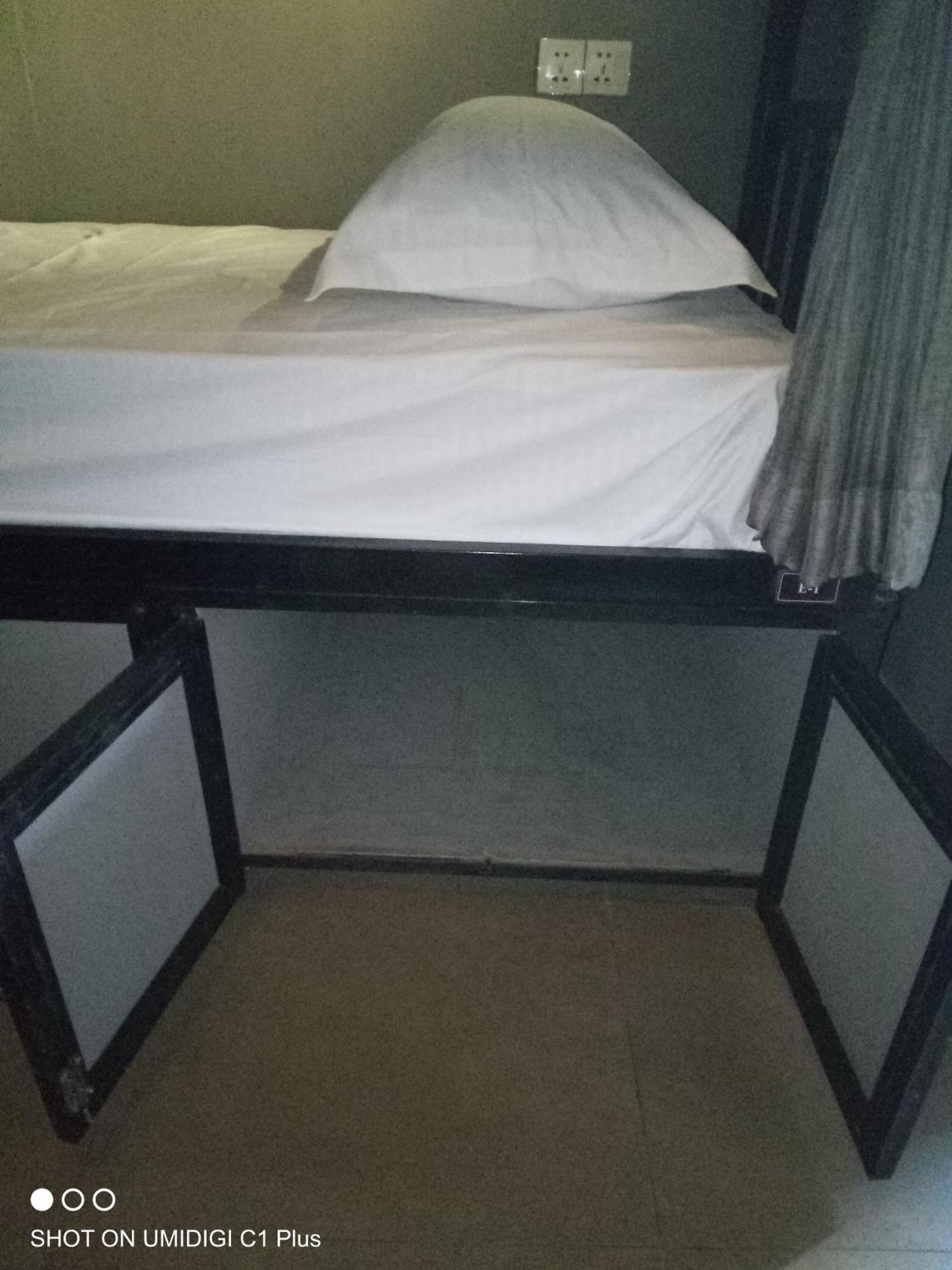 Hostel Fuji Phnom Penh Extérieur photo